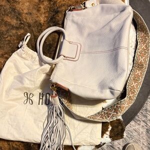HOBO Beige Leather Sheila Hobo Bag